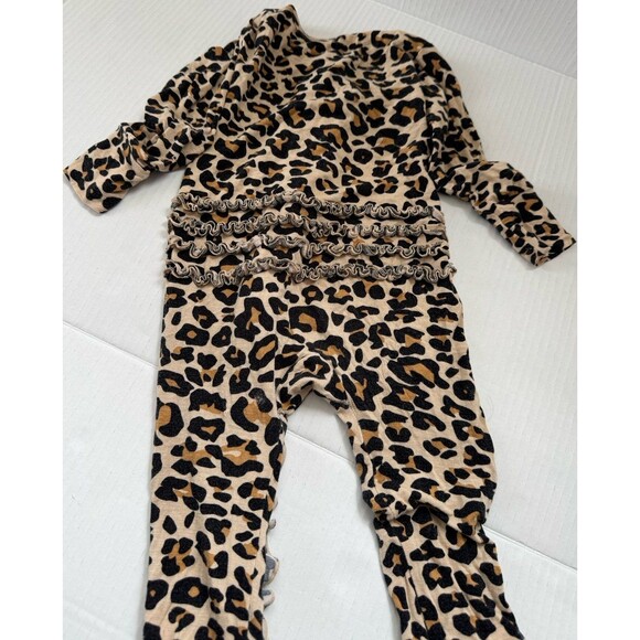 Posh Peanut Lana Leopard Footie Ruffled Zippered One Piece Baby Girl 18-24M - Picture 2 of 6